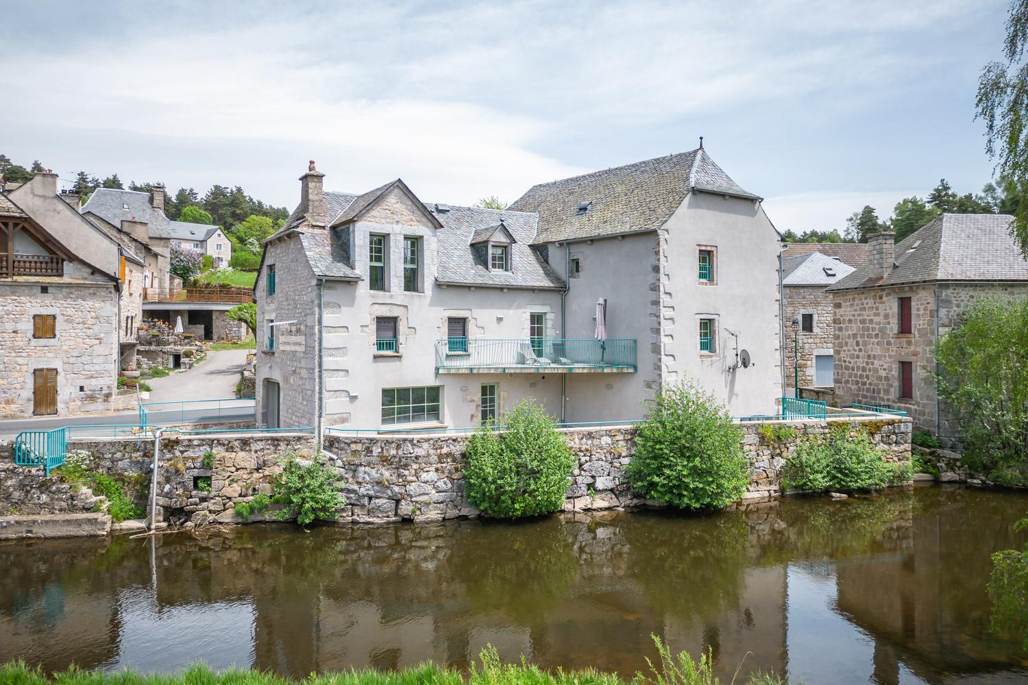 Les Rives Du Bes Saint-Juéry